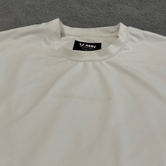 0517. SILVER-LITE™ 2.0 OVERSIZED TEE - STONE // M - Picture 2 of 5